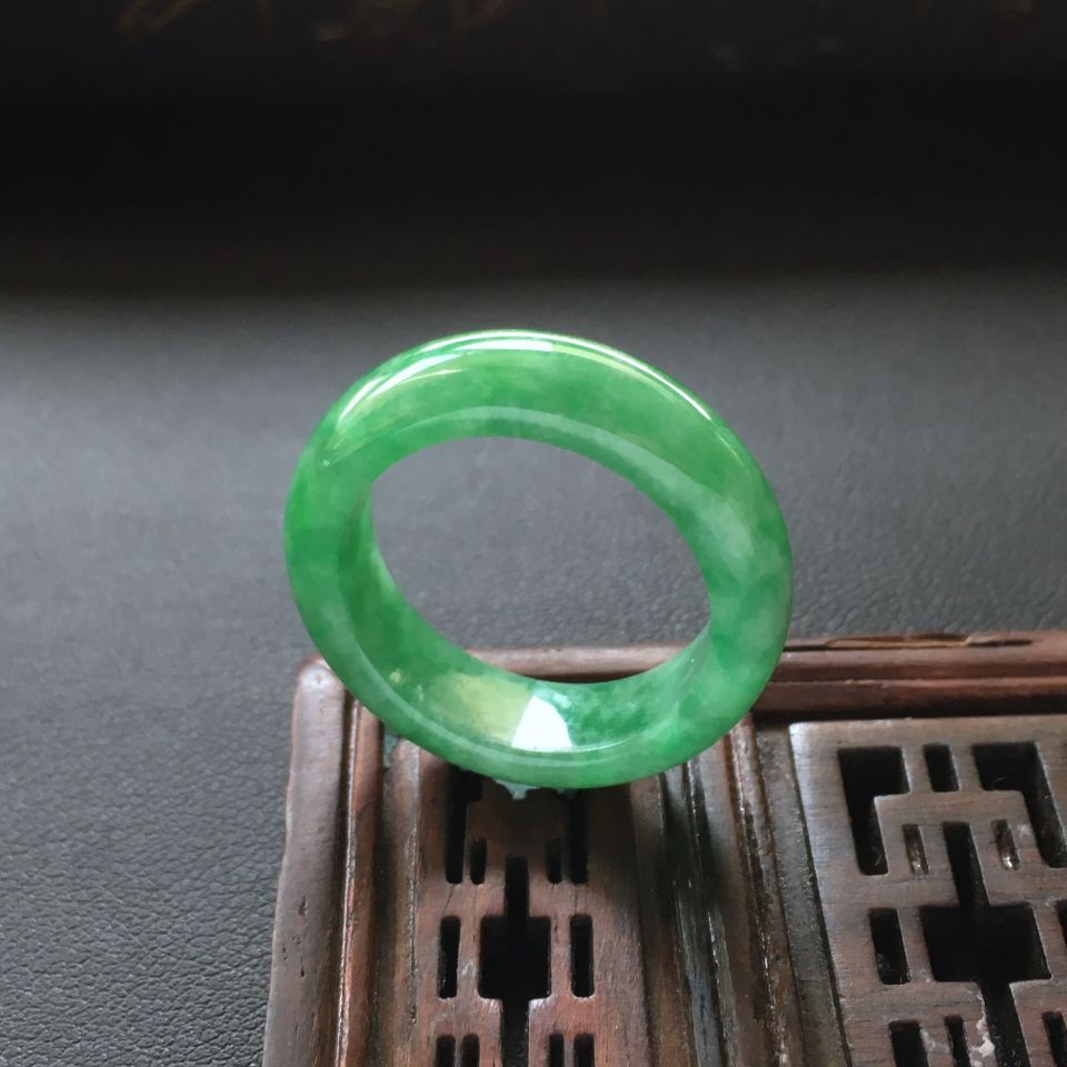 糯冰种翠色指环(18.3mm)