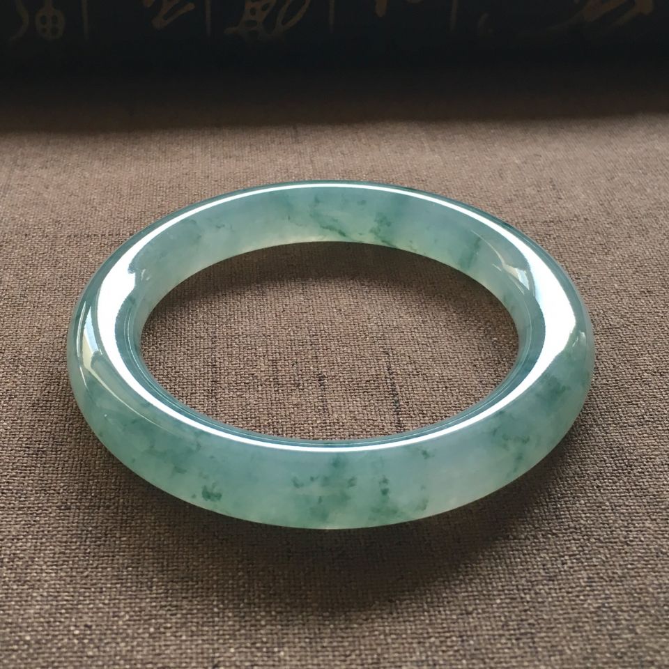 糯冰种飘花圆条手镯(56.5mm)