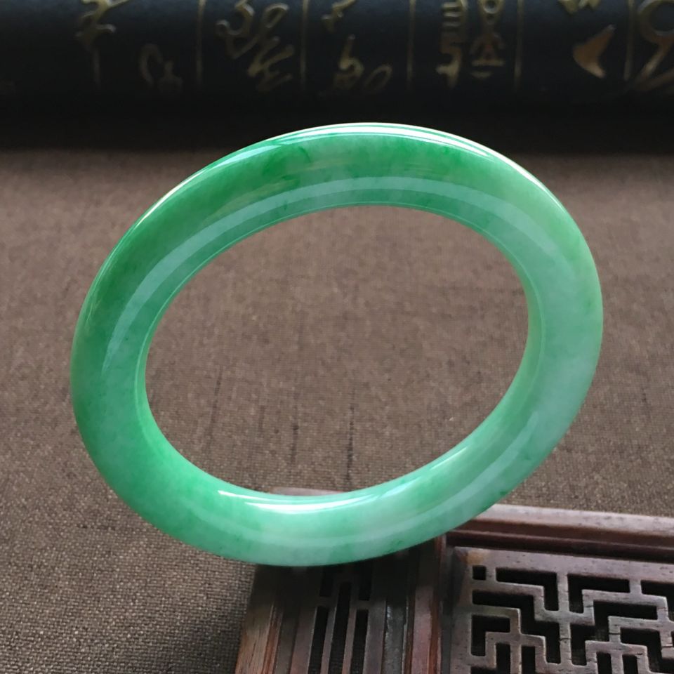 糯冰种飘翠圆条手镯(57.2mm)