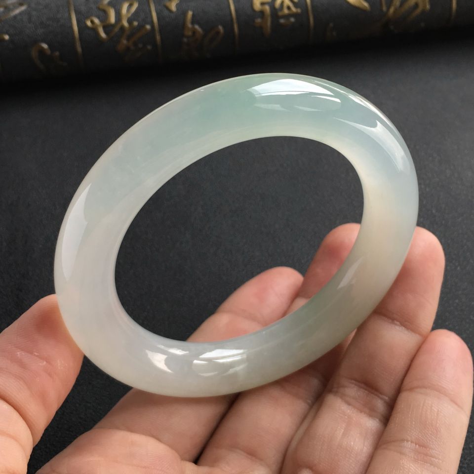 糯冰种晴水圆条手镯(57mm)