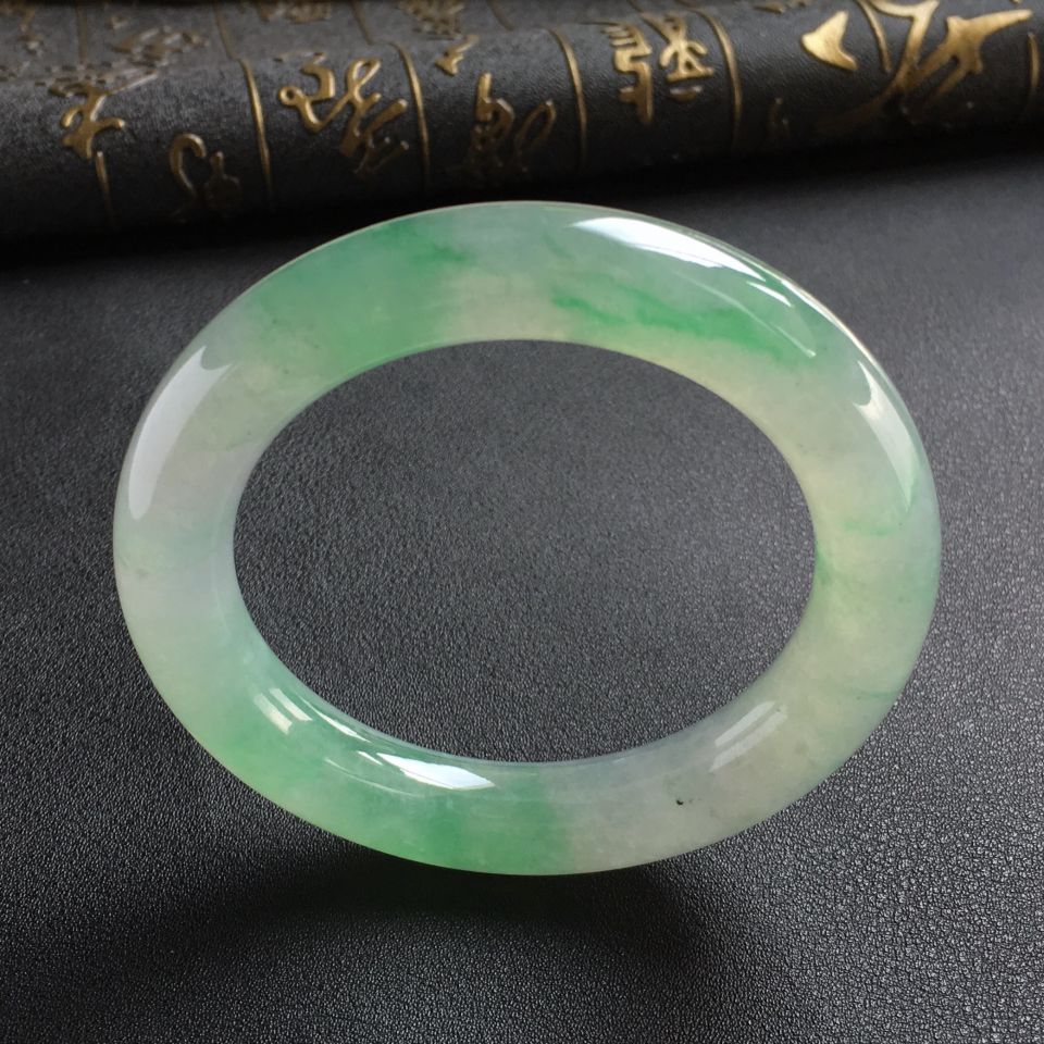 糯冰种晴水飘翠圆条手镯(57.2mm)