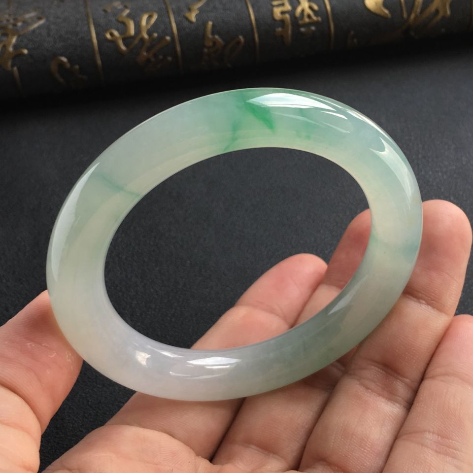 糯冰种飘翠圆条手镯(55.2mm)