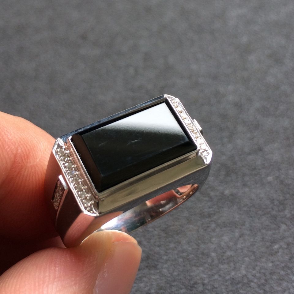 (超值推荐)镶白18k金钻石冰种墨翠方形戒指