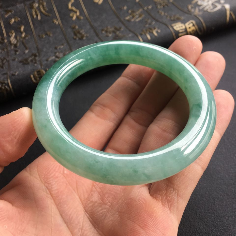 糯冰种飘花圆条手镯(56mm)