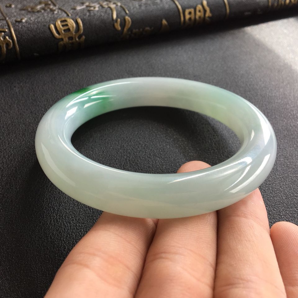 糯冰种飘翠圆条手镯(57.5mm)