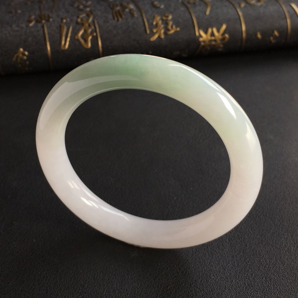 糯冰种晴水圆条手镯(55mm)