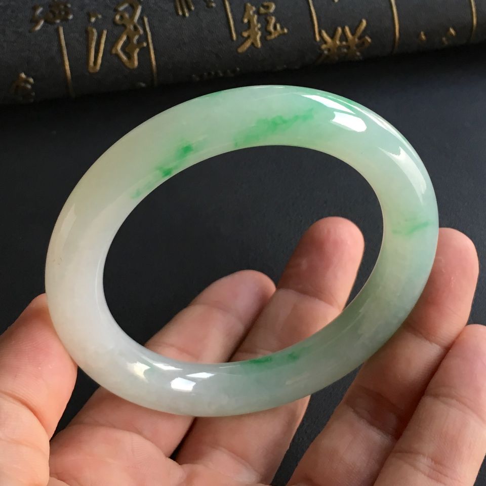 糯冰种飘翠圆条手镯(59mm)