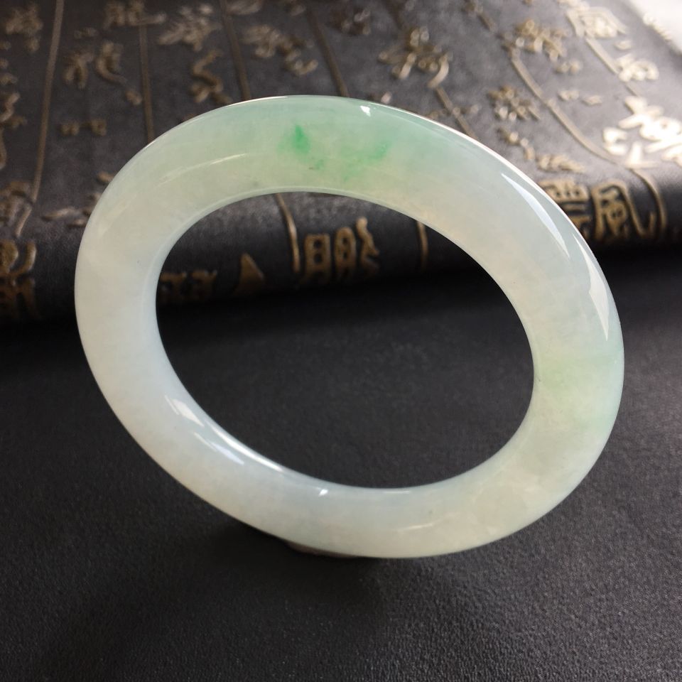 糯冰种晴水略飘翠圆条手镯(53mm)