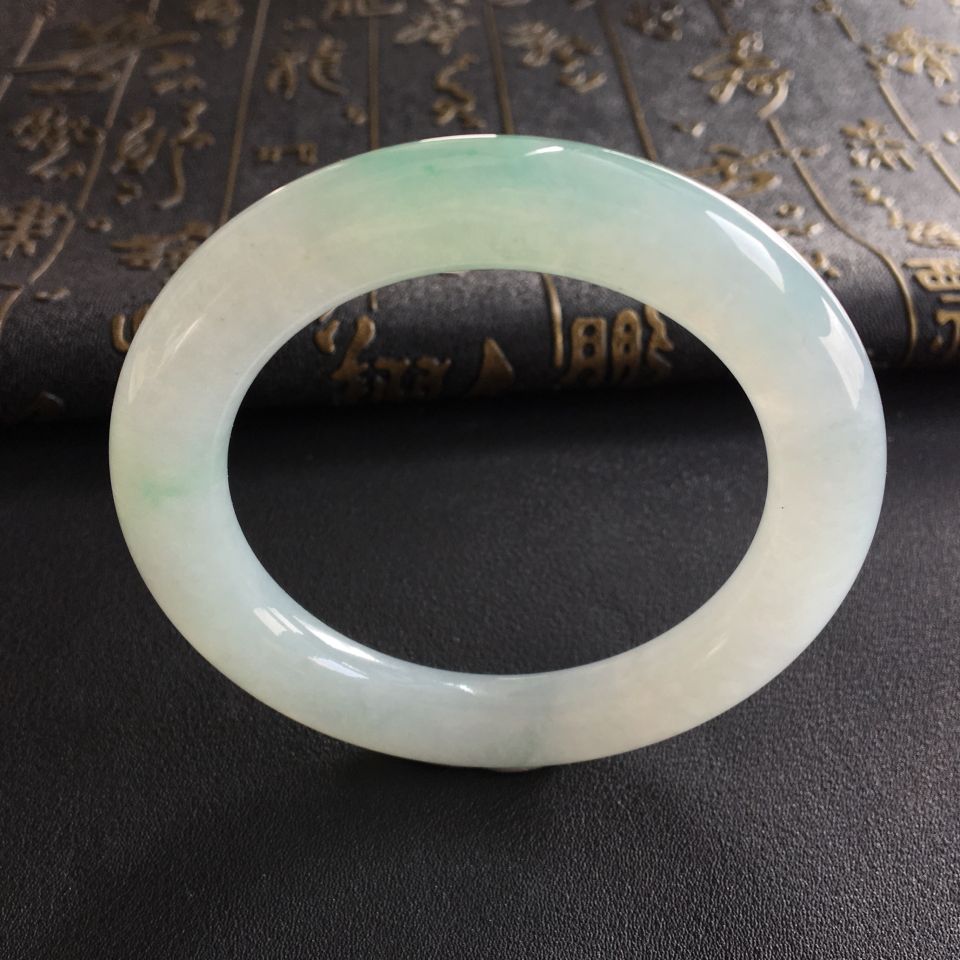 糯冰种晴水略飘翠圆条手镯(53mm)