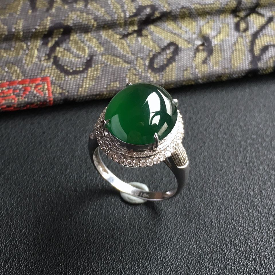 冰种深绿镶白金钻石戒指