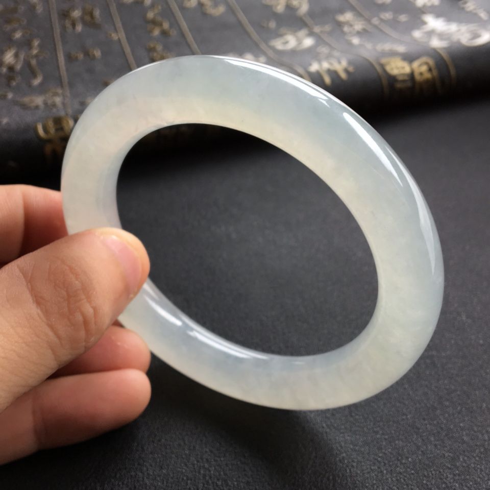 糯冰种飘花圆条手镯(56.5mm)