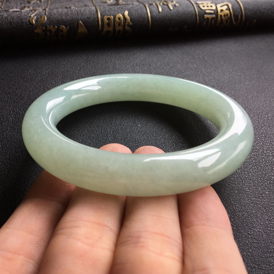 糯冰种晴水圆条手镯(58.1mm)