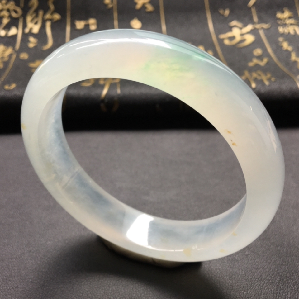 冰种略飘绿花手镯(57mm)