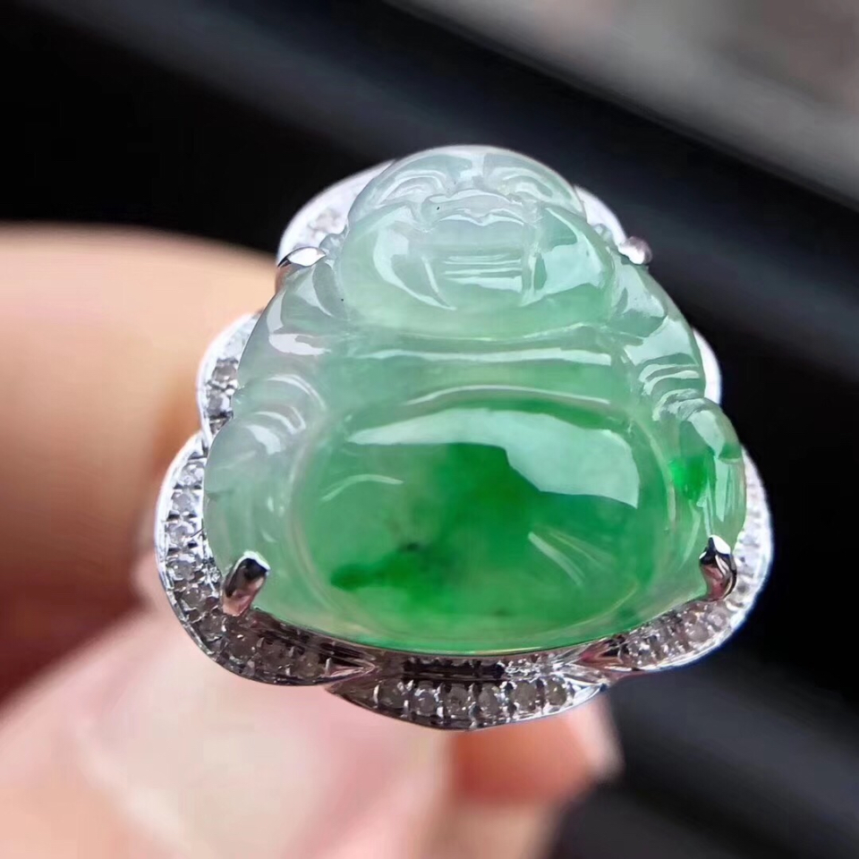   镶白金钻石冰种飘阳绿玉佛戒指