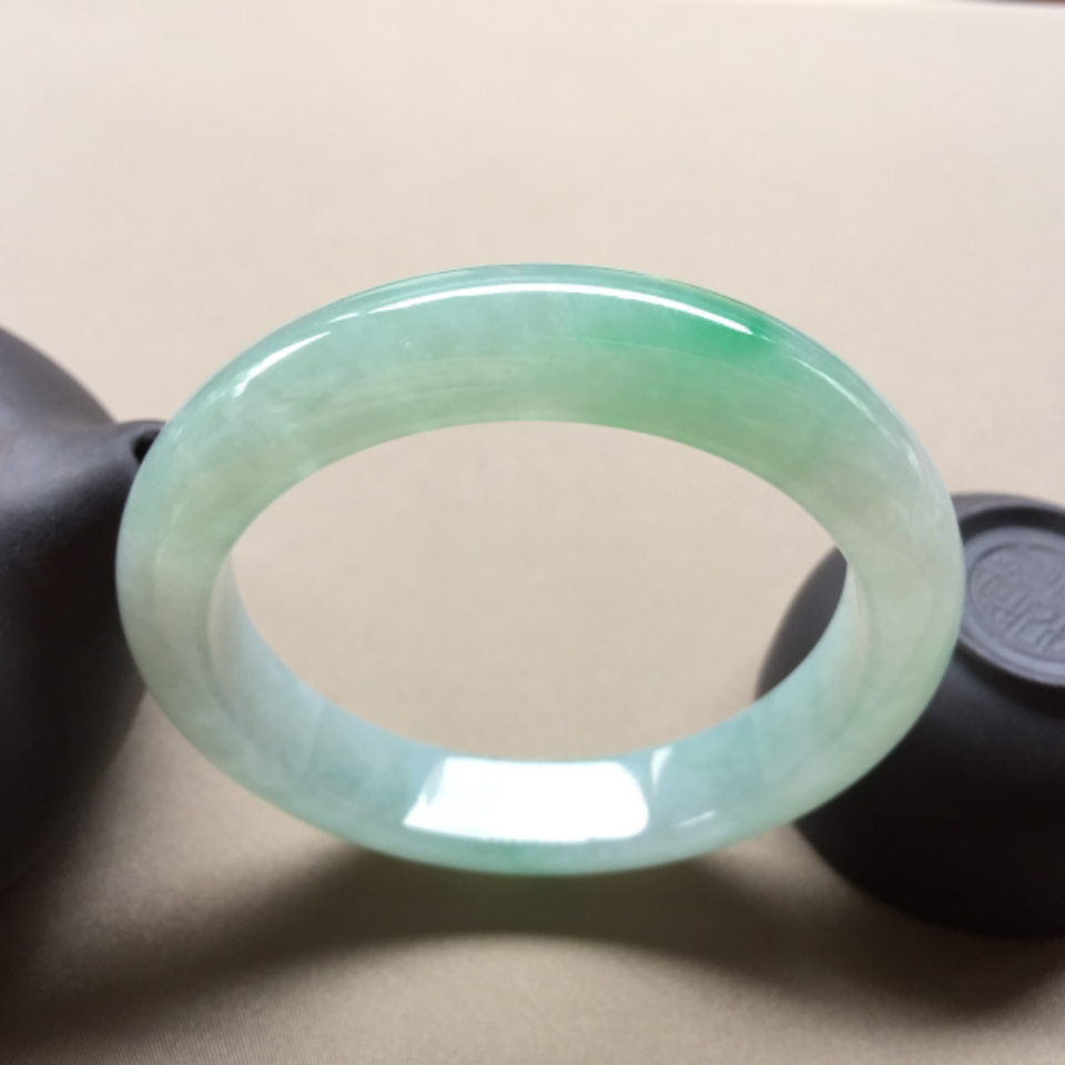 糯冰种飘翠正圈手镯55.6mm