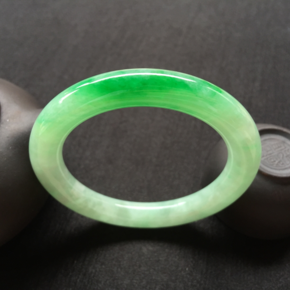 糯冰种飘翠圆条手镯 55.4mm