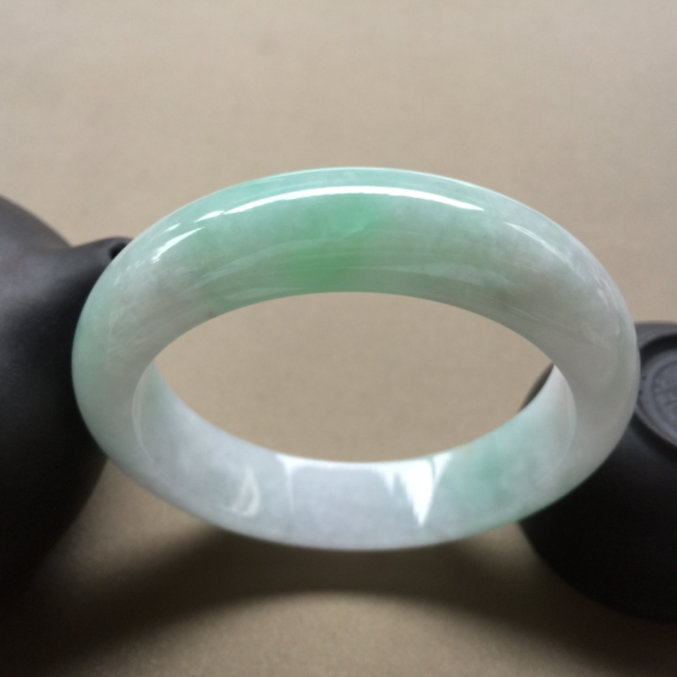 （超值推荐）细糯种飘翠正圈手镯 55.4mm