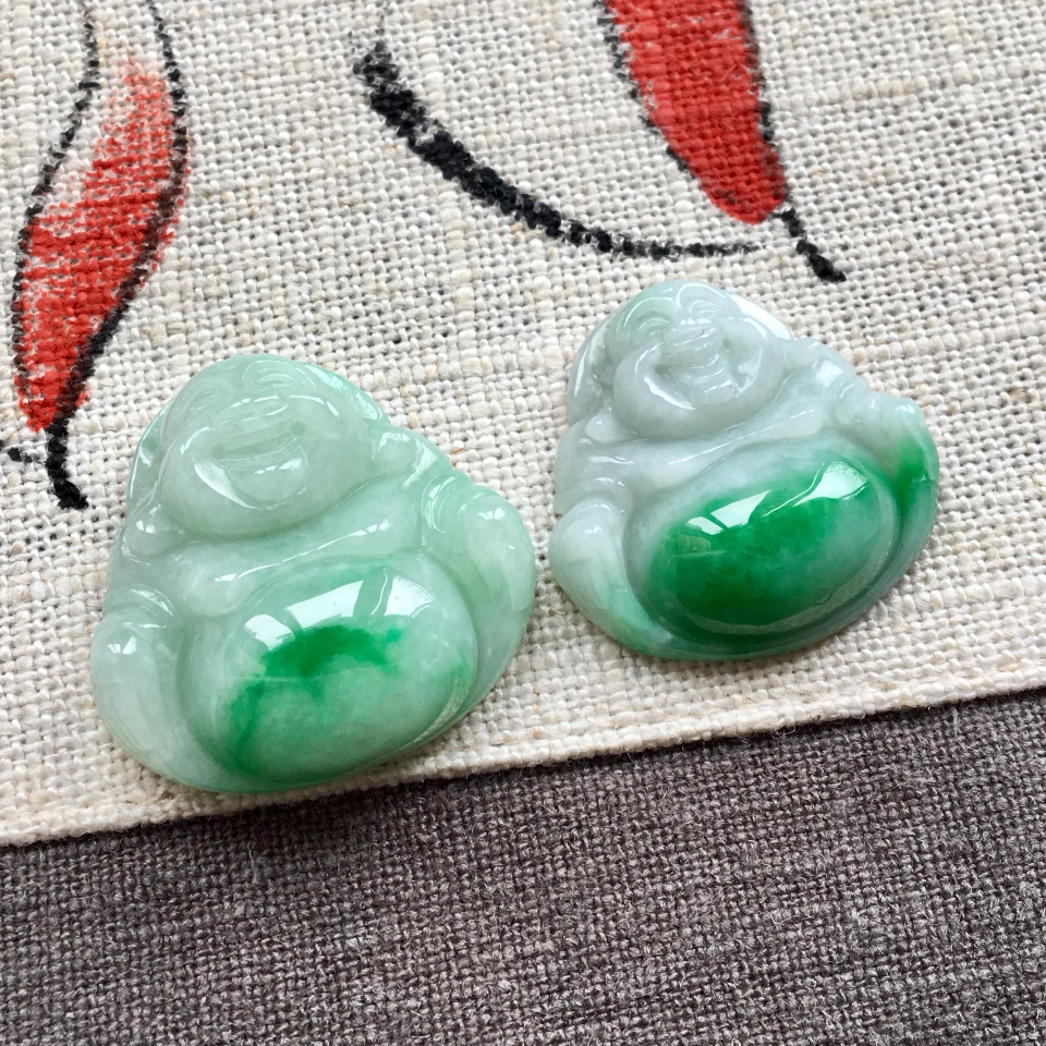 细糯种飘翠玉佛挂件一对