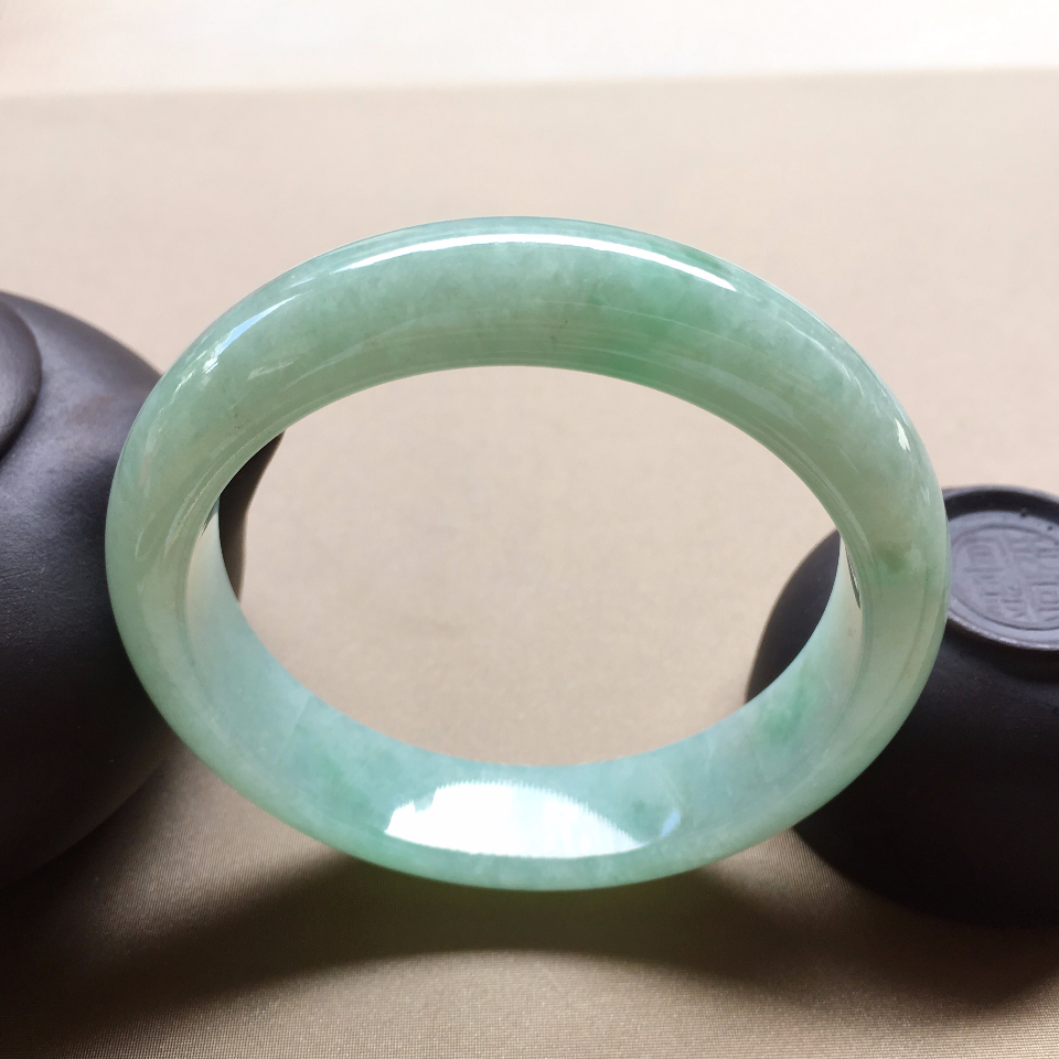 （超值推荐）细糯种苹果绿正圈手镯56.8mm