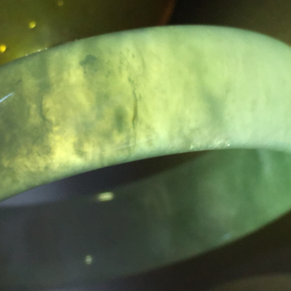 （超值推荐）糯冰种淡绿贵妃镯55.2mm