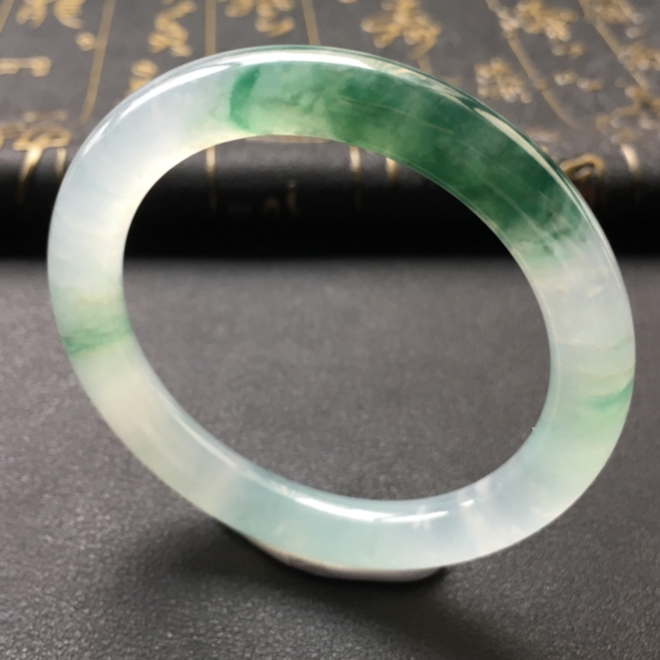 冰种飘花圆条翡翠手镯（50mm）