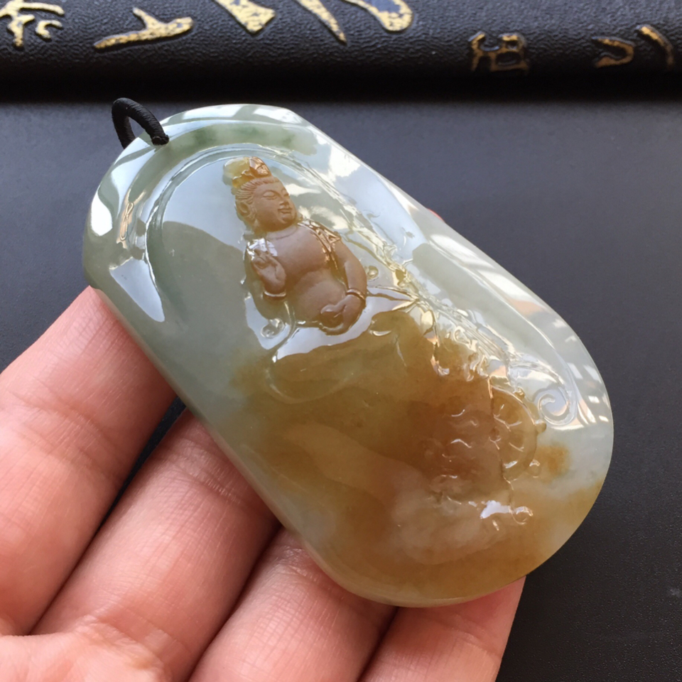 糯冰种晴水褐黄翡翡翠观音挂件