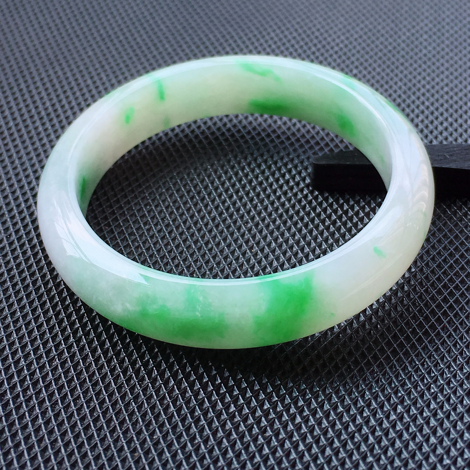 翡翠细糯种飘翠正装手镯（59.3mm）