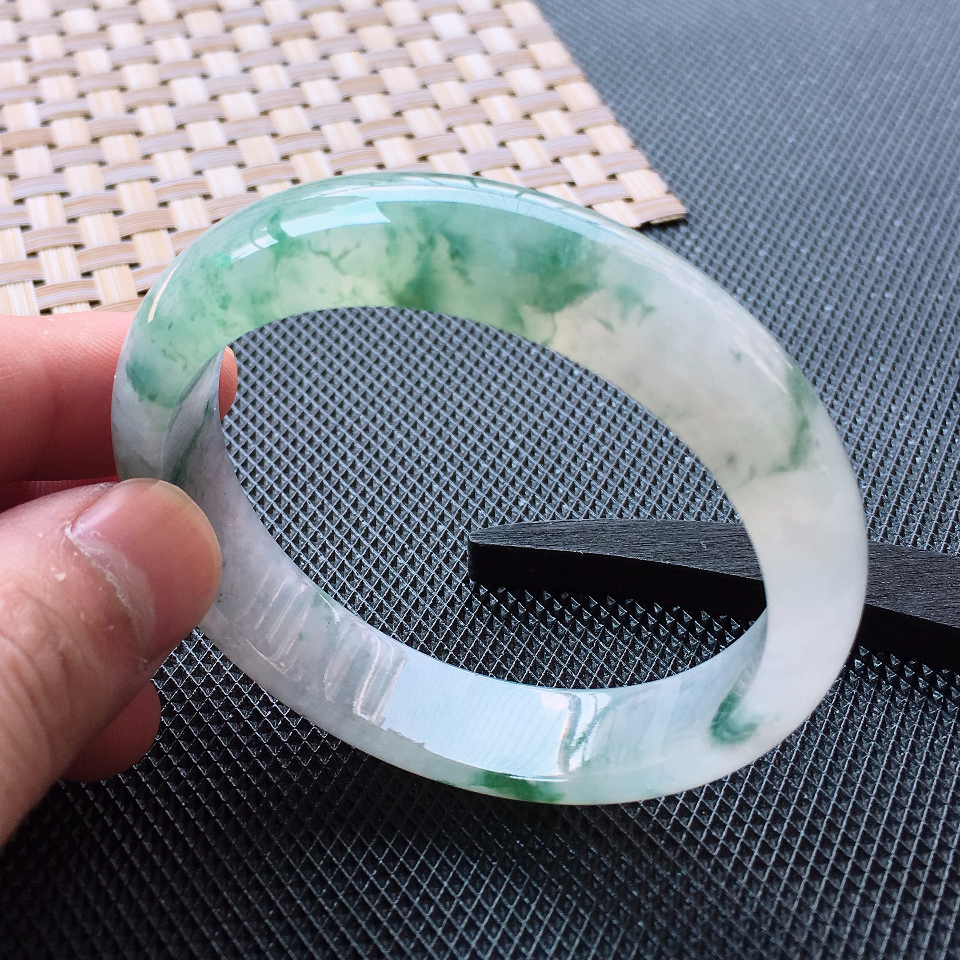 翡翠冰种飘花正装手镯（58.4mm）