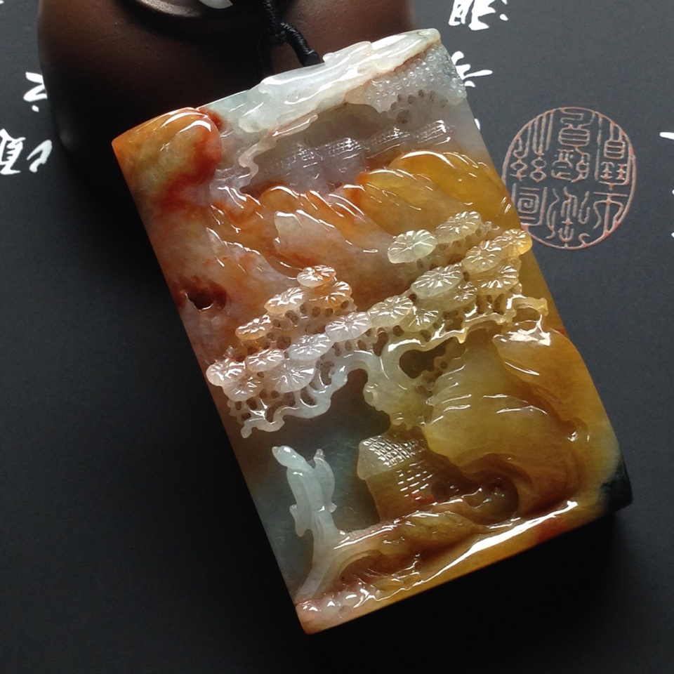 糯冰种红黄翡山水牌挂件翡翠