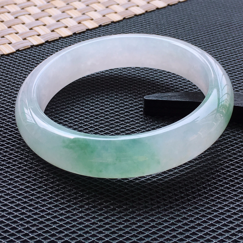 翡翠冰种飘花正装手镯（57.3mm）