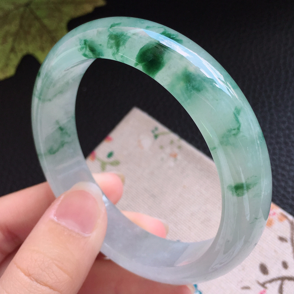 翡翠冰种飘花宽边手镯（57.7mm）