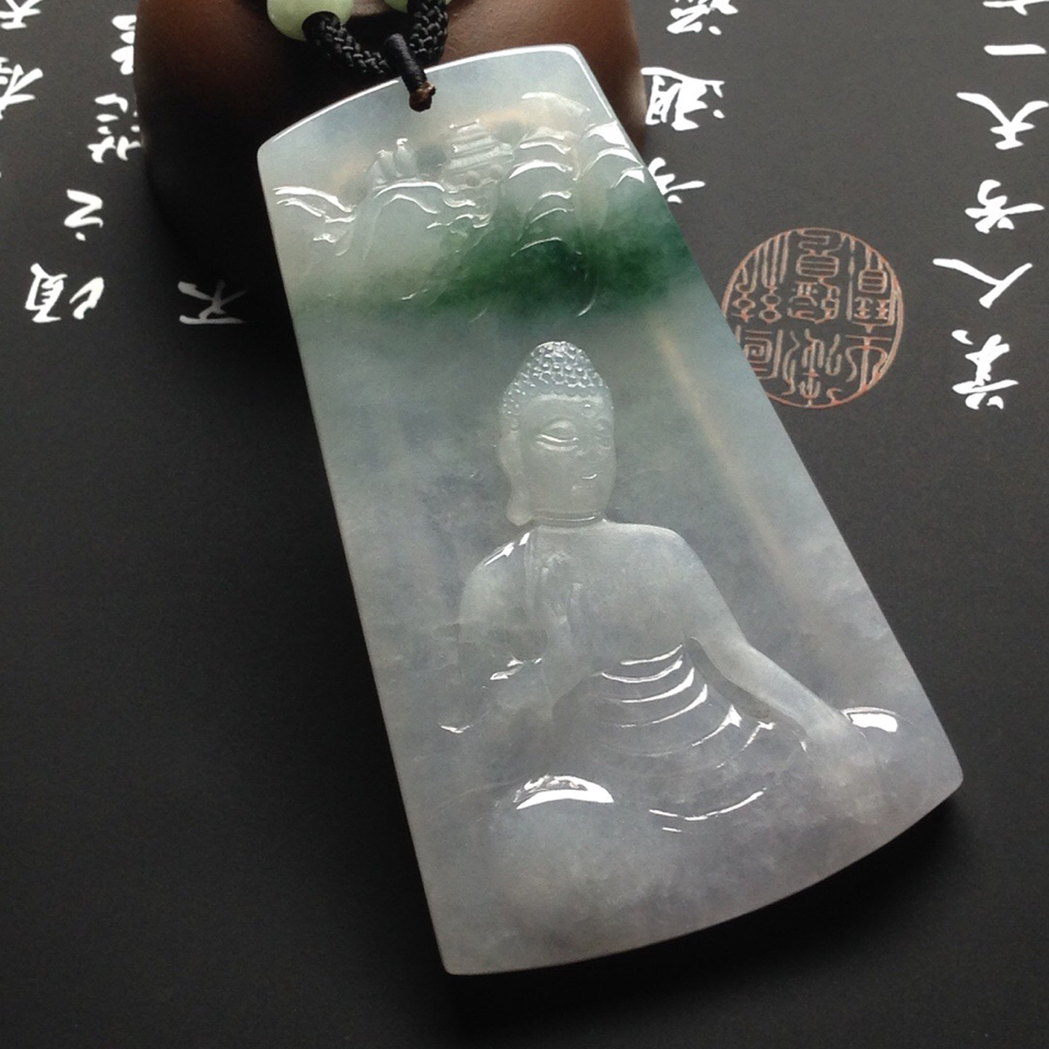 （超值推荐）糯冰种飘花大日如来挂件翡翠