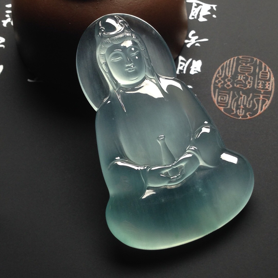 冰玻种晴水观音挂件翡翠