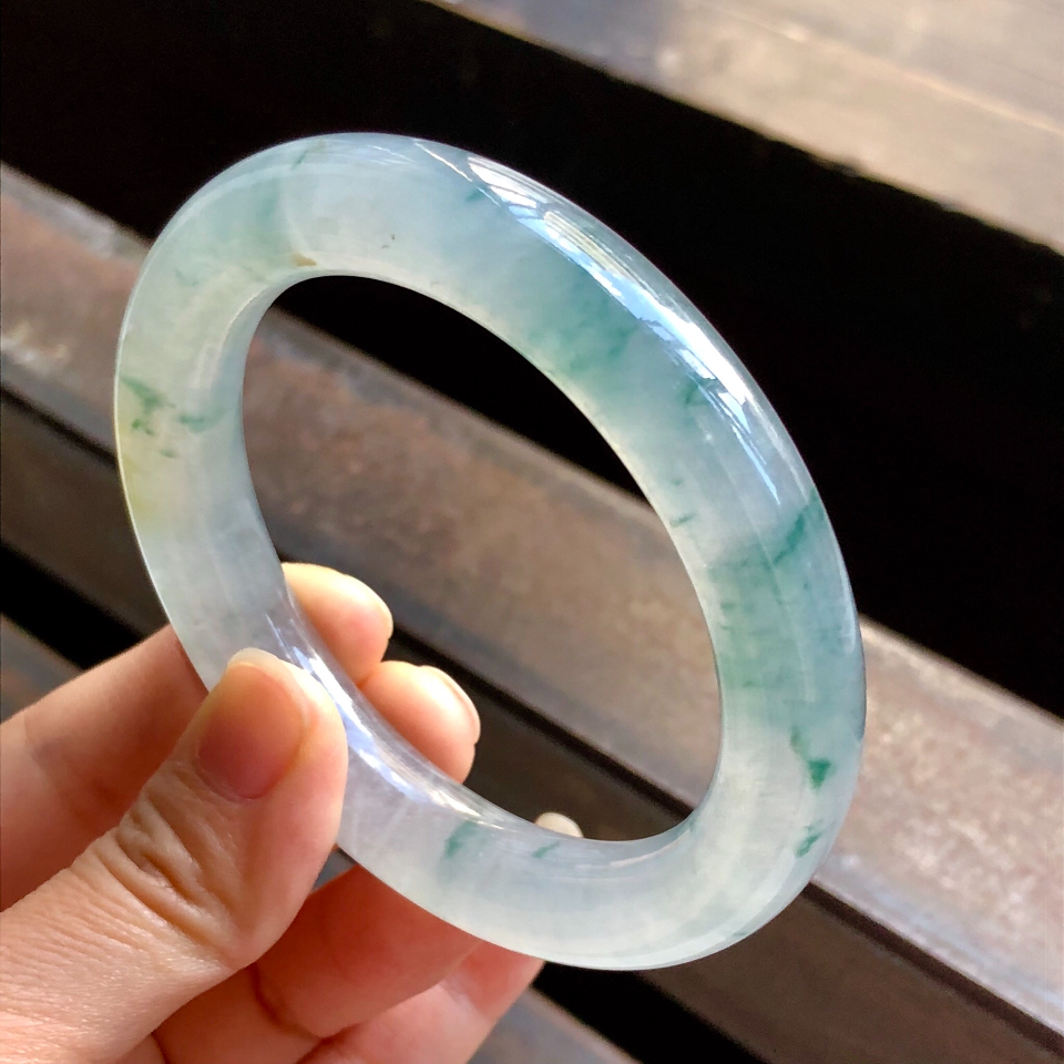 冰种飘花翡翠圆条手镯（56mm）