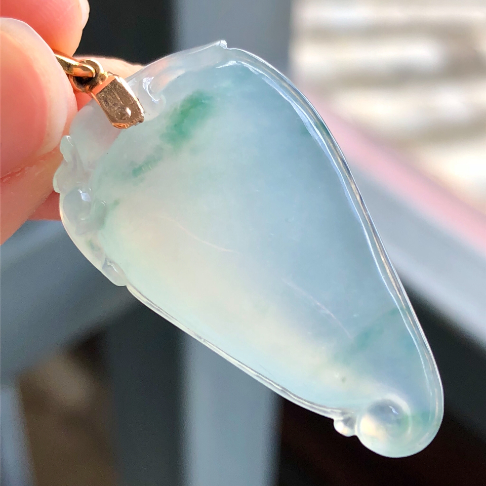 冰种飘花翡翠福瓜挂件