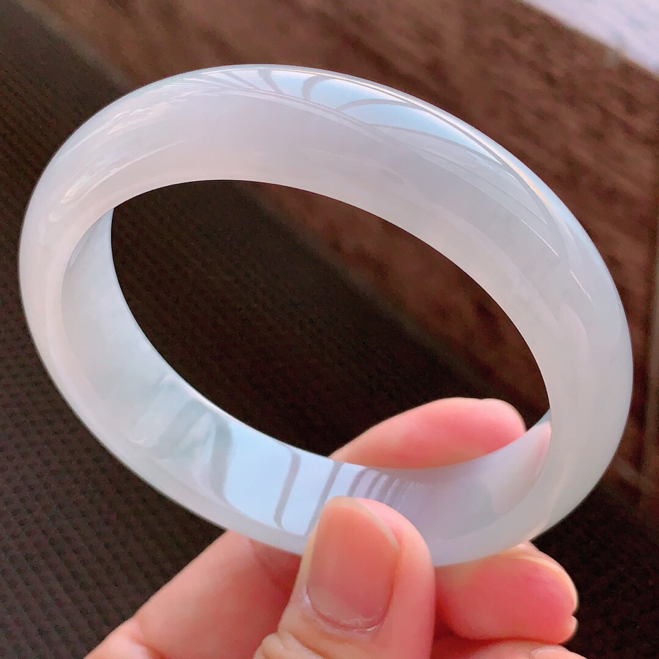 翡翠糯冰种晴水正圈手镯57.8mm
