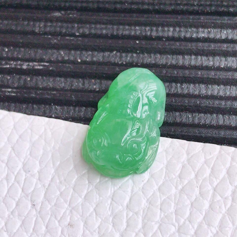 翡翠糯冰种绿晴水貔貅裸石