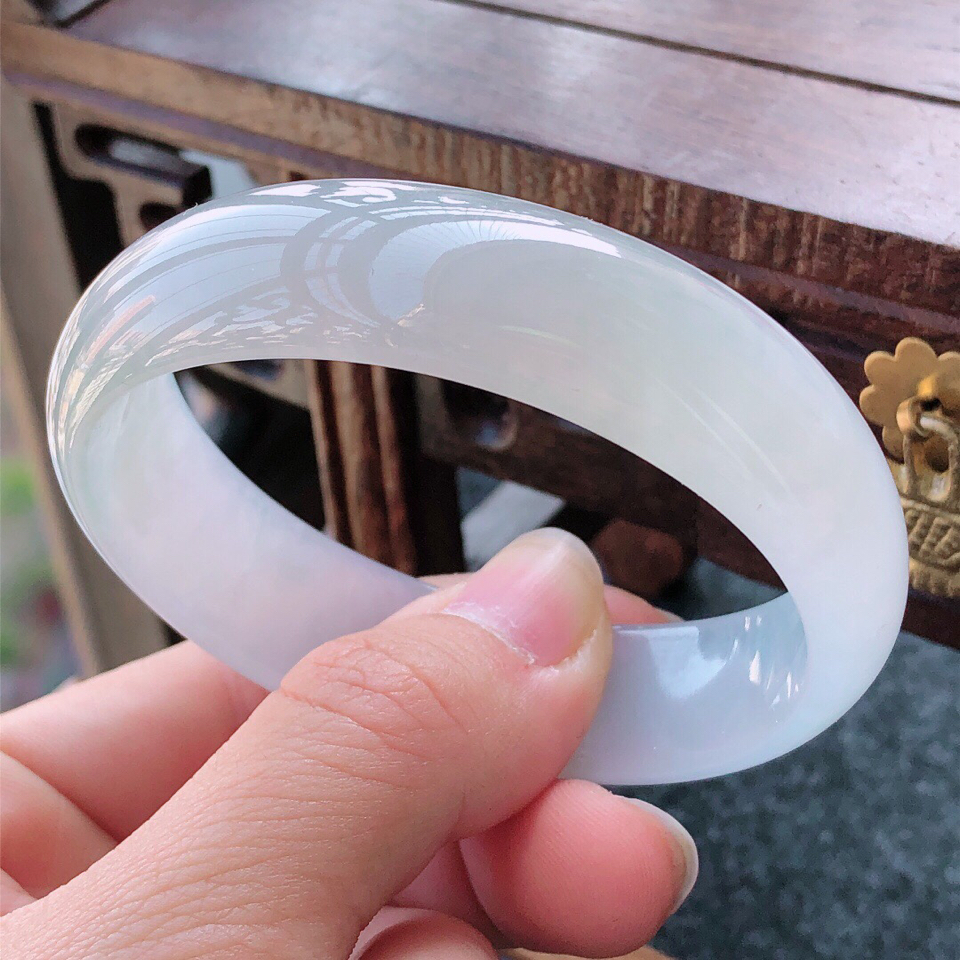 翡翠糯冰种贵妃手镯56.4*49.8mm