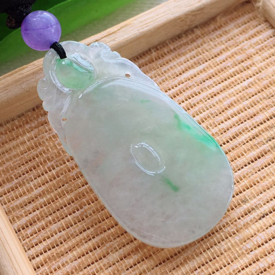 糯冰种飘翠福贝挂件