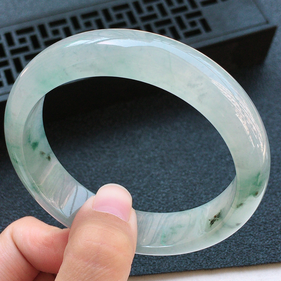 糯冰种飘花正装手镯58mm
