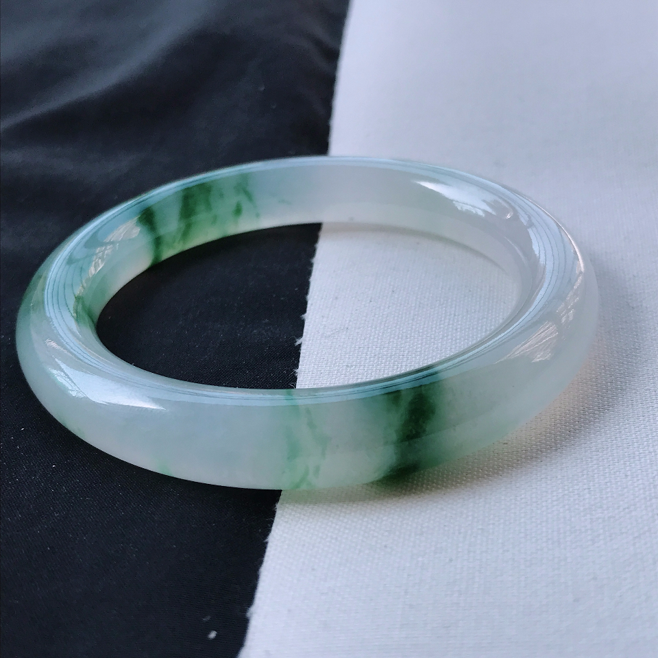 糯冰种飘花贵妃圆条手镯53.8mm