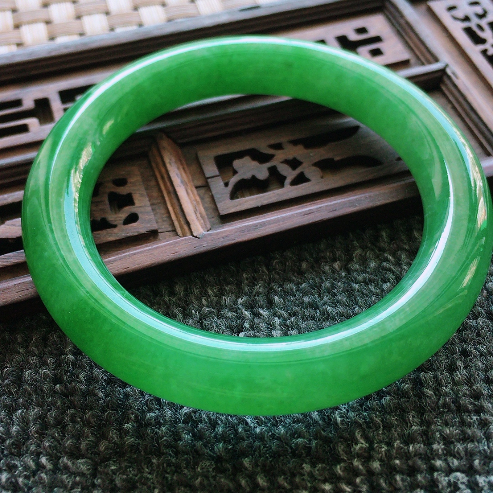 糯冰种满绿圆条手镯58mm