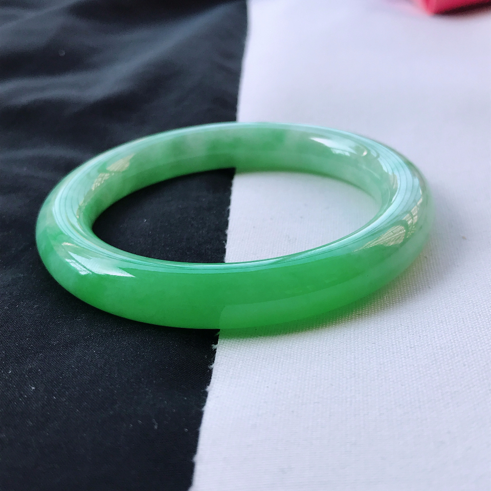 糯冰种果绿圆条手镯56mm