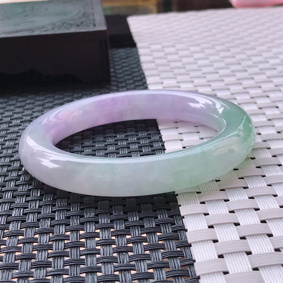 糯冰种春带彩紫罗兰圆条手镯57mm