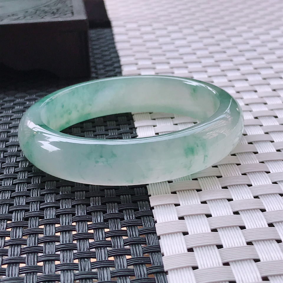 冰种飘花正装手镯54.6mm
