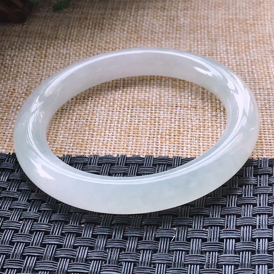 糯冰种冰透圆条手镯55mm