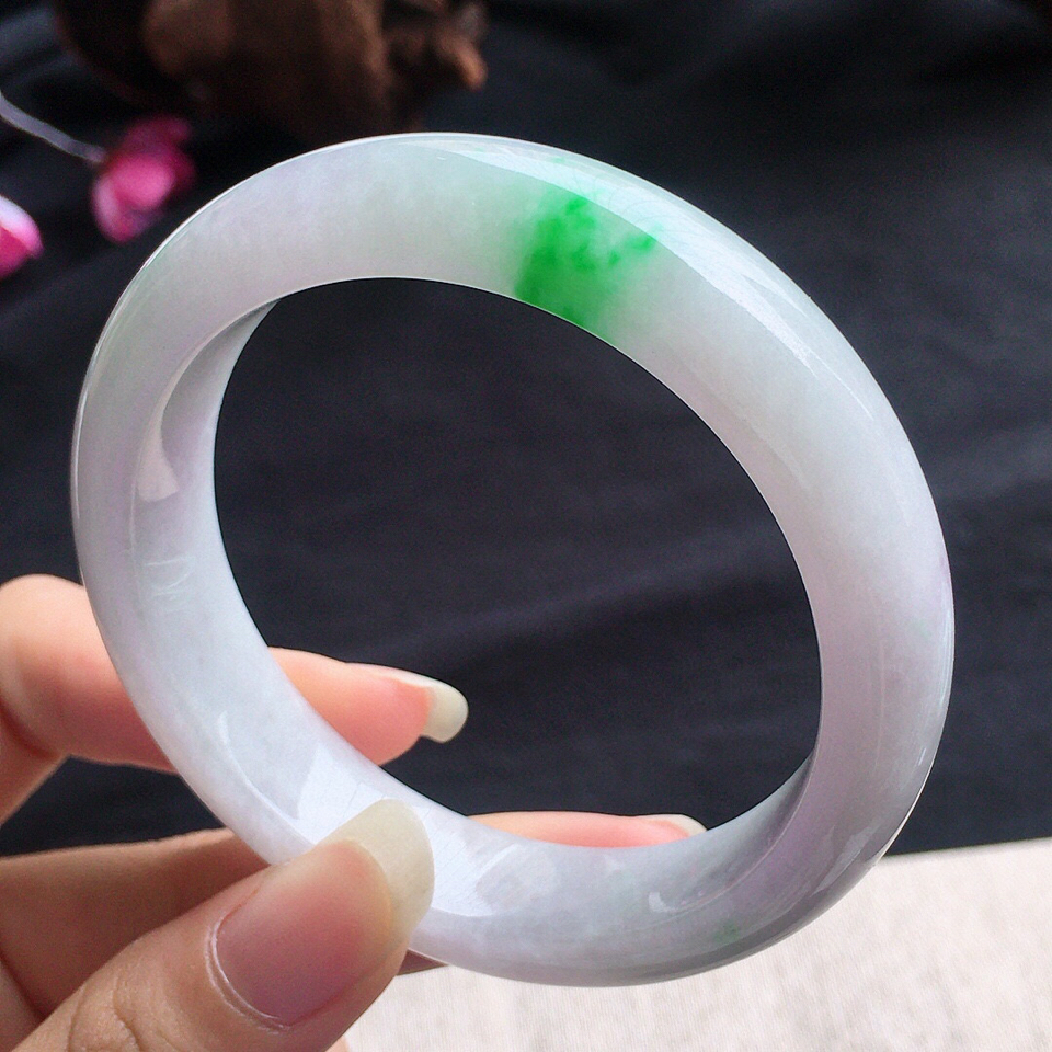 翡翠糯冰种阳绿正圈手镯56mm