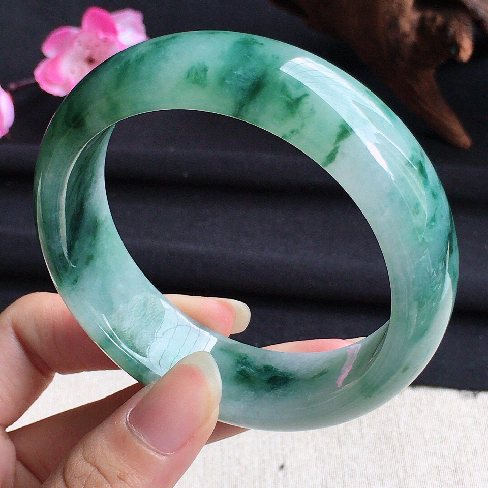 翡翠细糯种飘花正圈手镯57mm