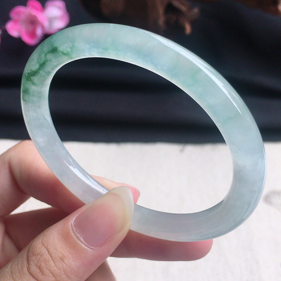翡翠冰种飘花圆条贵妃手镯53mm