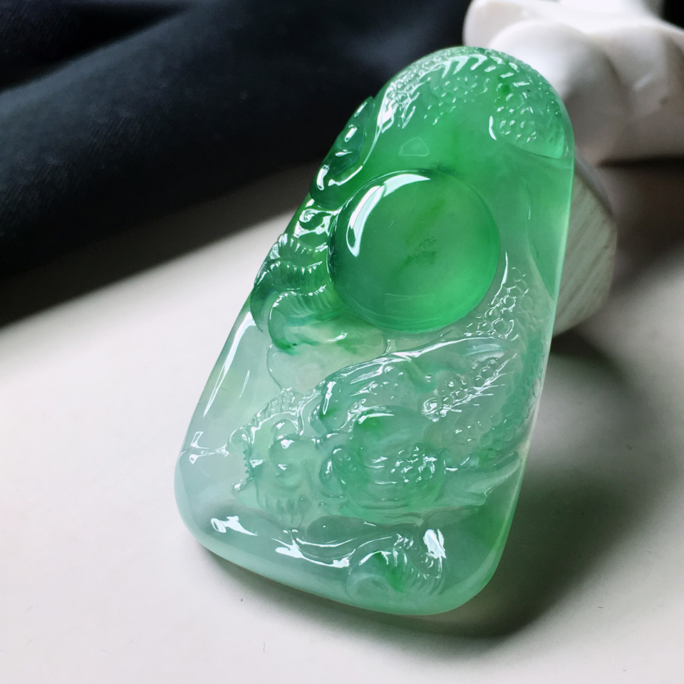 冰种龙牌